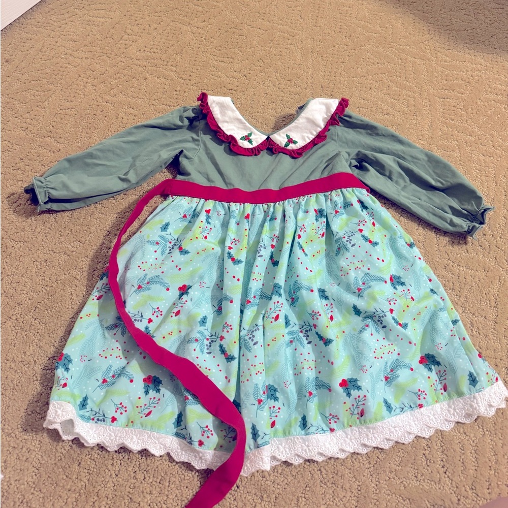 Busy Bees Smocks. 2T